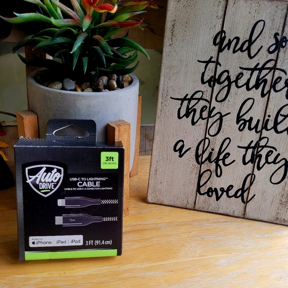 Auto Drive USB-C to Charging Cable - Picture 10 of 11